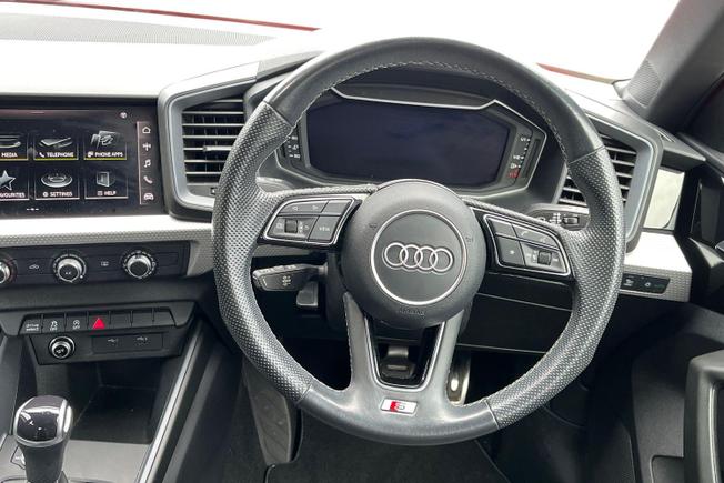 Audi A1 Photo 11