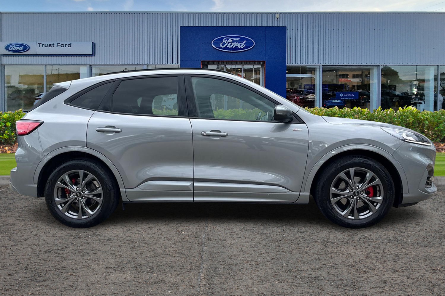 Ford Kuga Photo 2