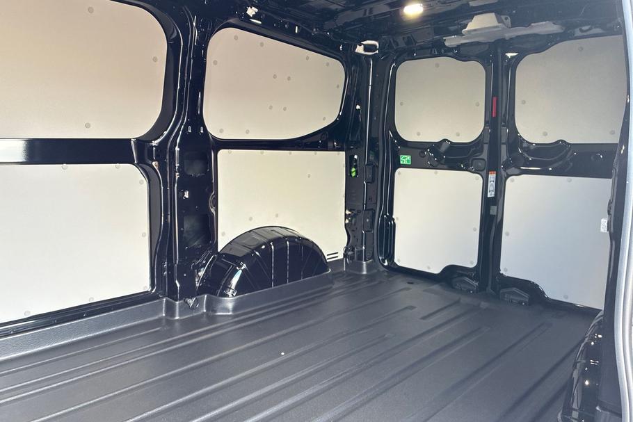 Used Ford TRANSIT CUSTOM SW26GWN 4