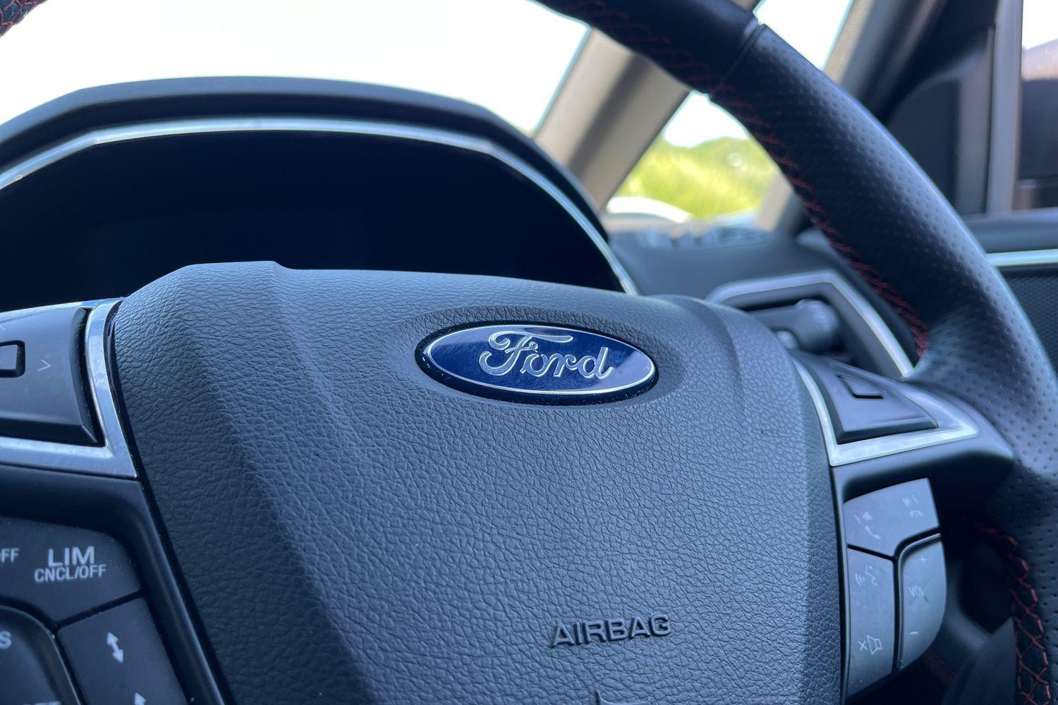 Ford S-MAX Photo 39