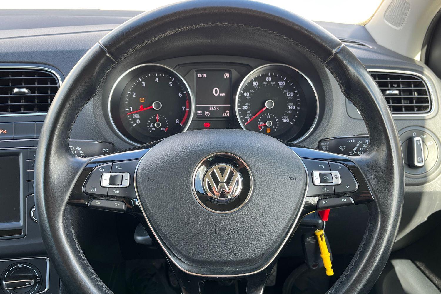 Volkswagen Polo Photo 11