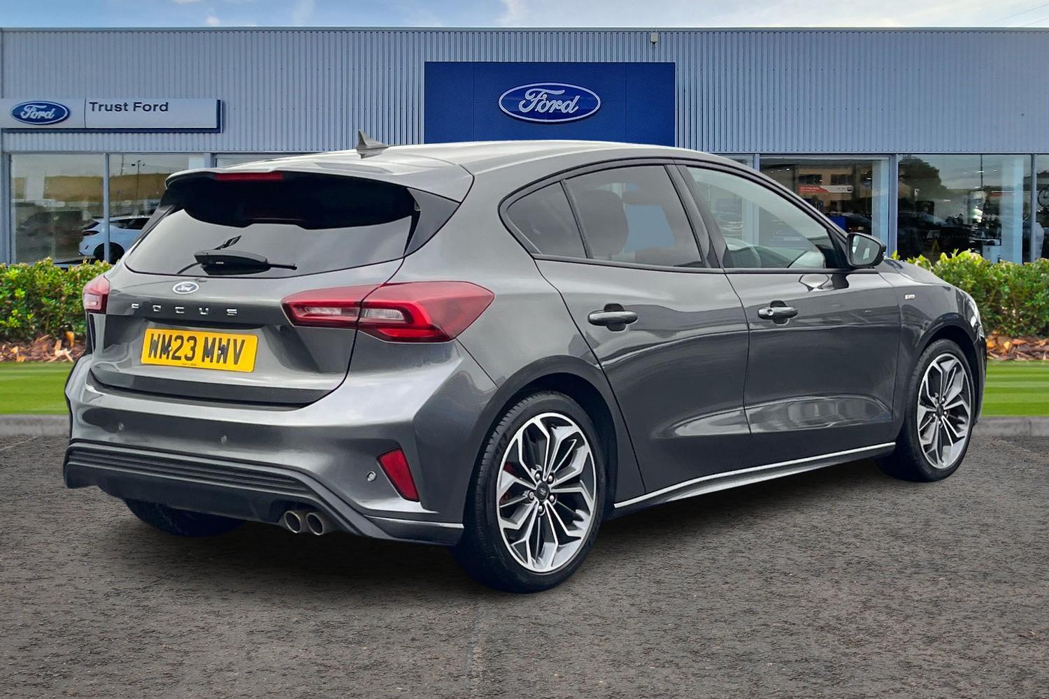 Ford FOCUS Photo 3