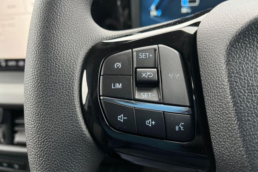 Ford TRANSIT COURIER Photo autoimg-41b08f1b9ea45783963334fbf024d10a65b03594.jpg