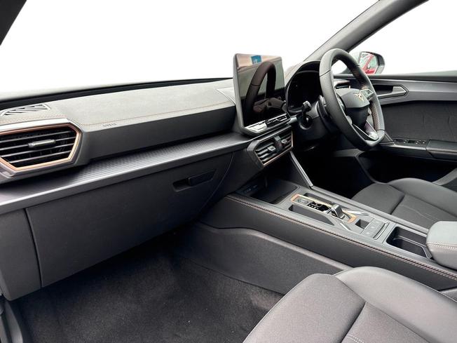 CUPRA Leon Photo 2