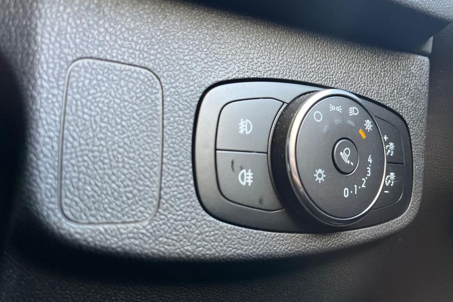 Ford Focus Photo autoimg-41bbb1f53d7e0ef0a44bd2955c092aa07b03a5af.jpg