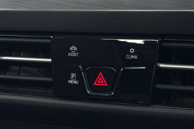 VOLKSWAGEN Golf Photo 25