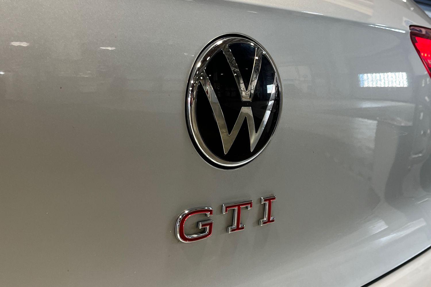 Volkswagen GOLF Photo 38