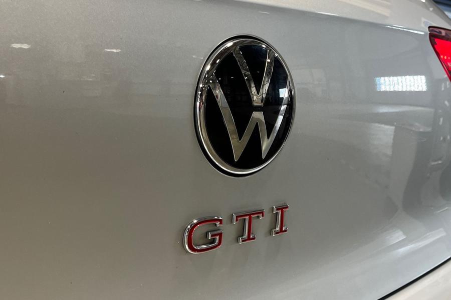 Volkswagen GOLF Photo autoimg-41beb1de47e5532e1711e22fb376226bd3ed0be7.jpg