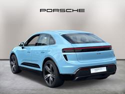 PORSCHE Macan Photo 5