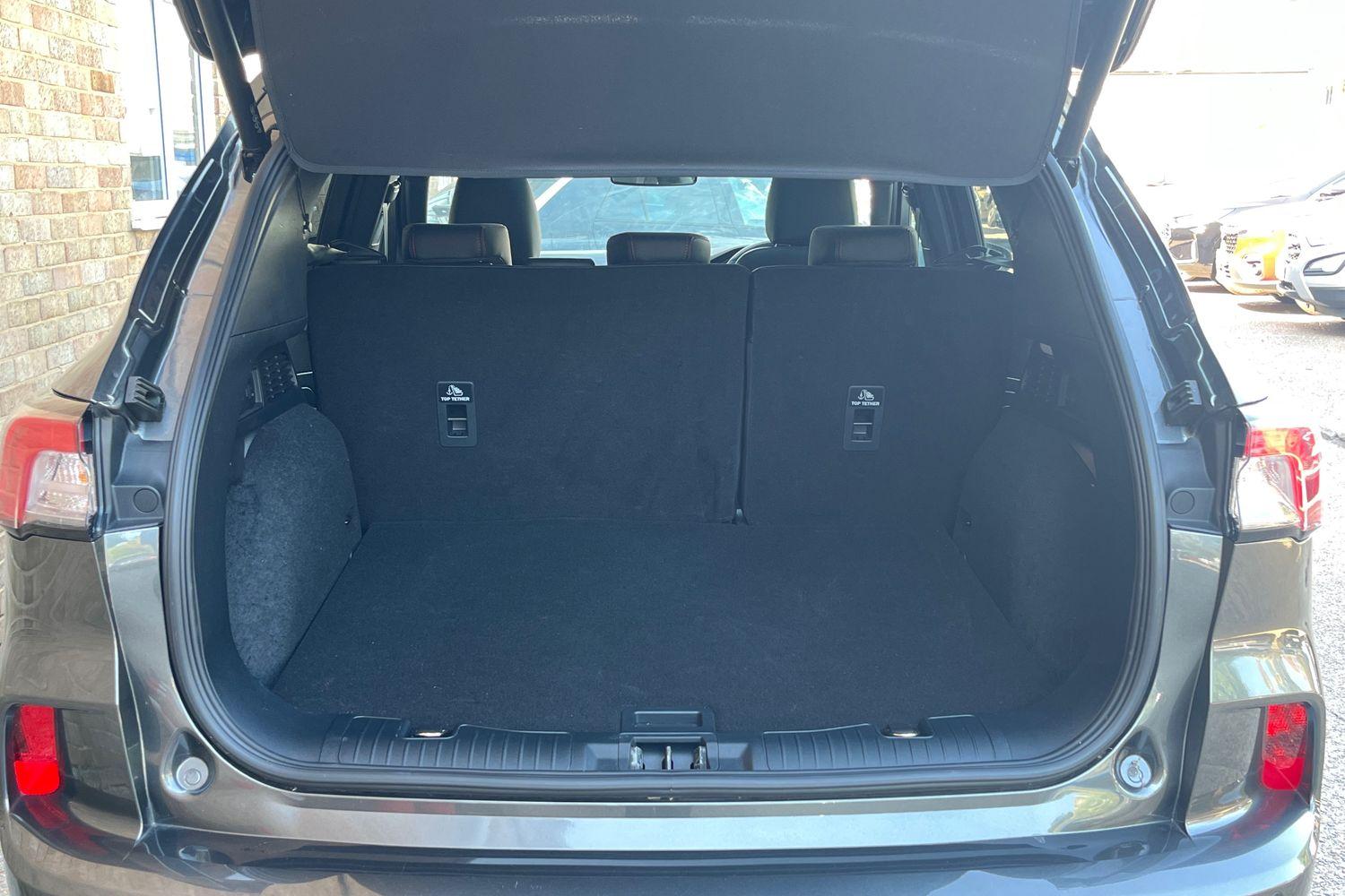 Ford KUGA Photo 20