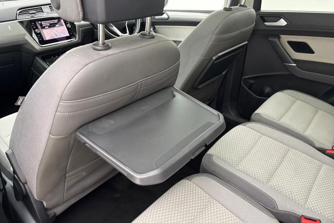 VOLKSWAGEN Touran Photo 31