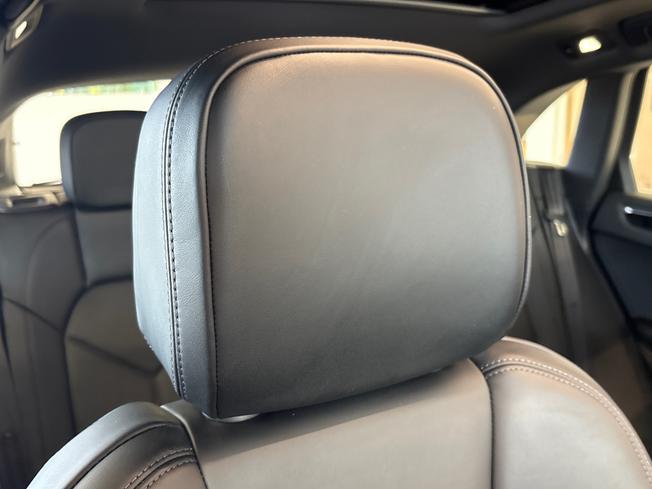 PORSCHE Macan Photo 15