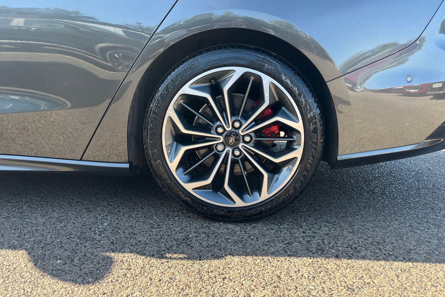 Ford Focus Photo 7