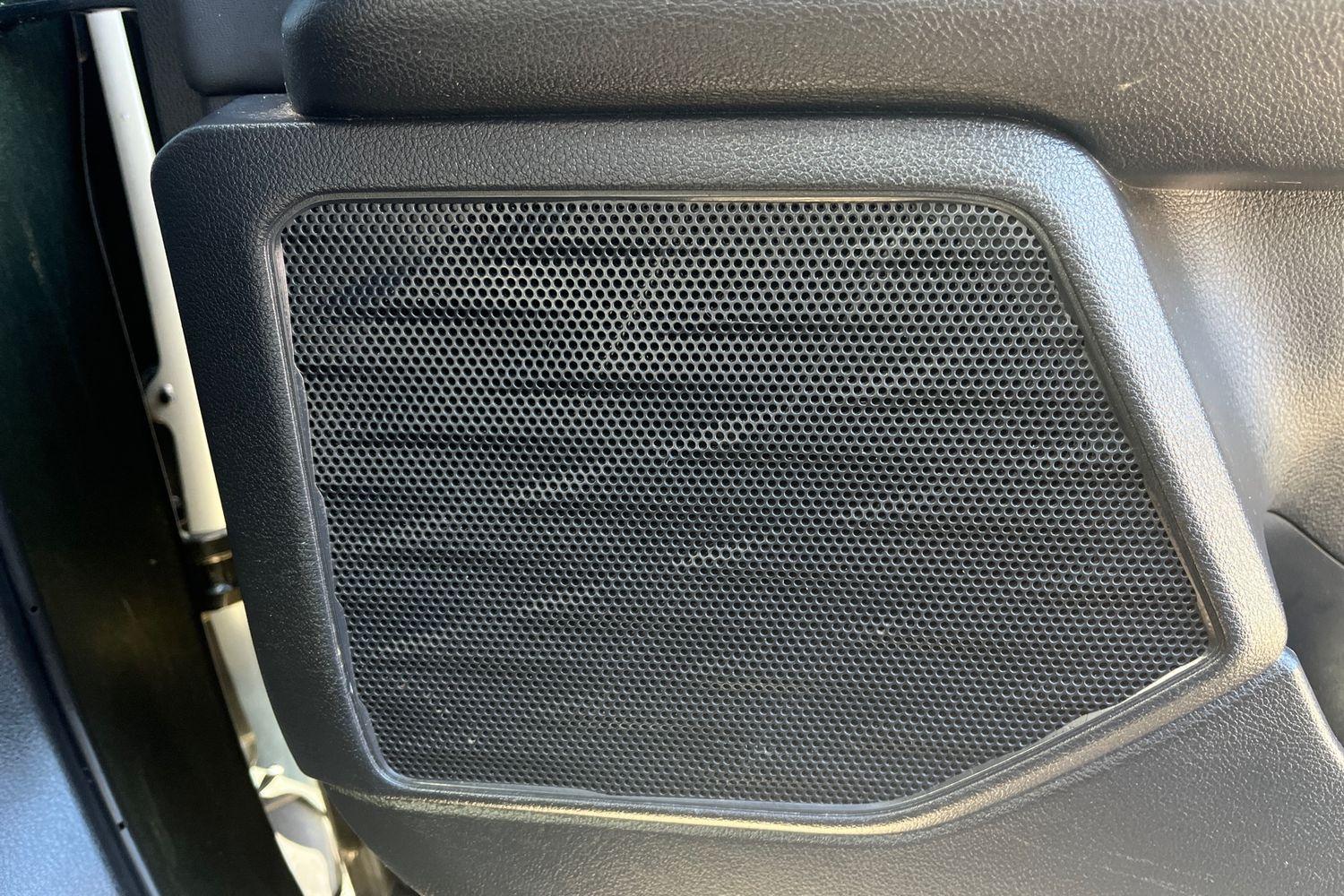 Lexus UX Photo 22