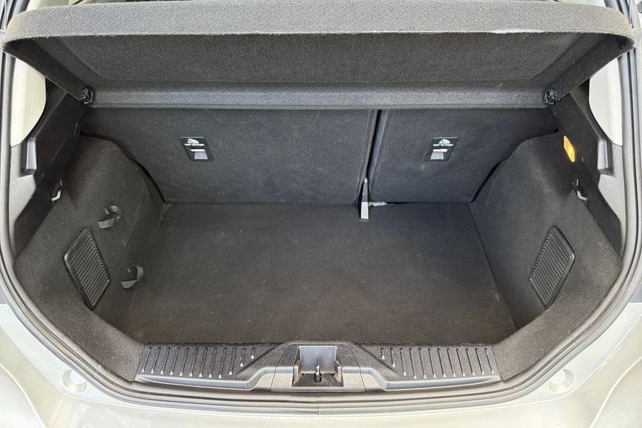 Ford FIESTA Photo autoimg-41cd99b944f8e046a4845dfa138fb88e364f7e4a.jpg