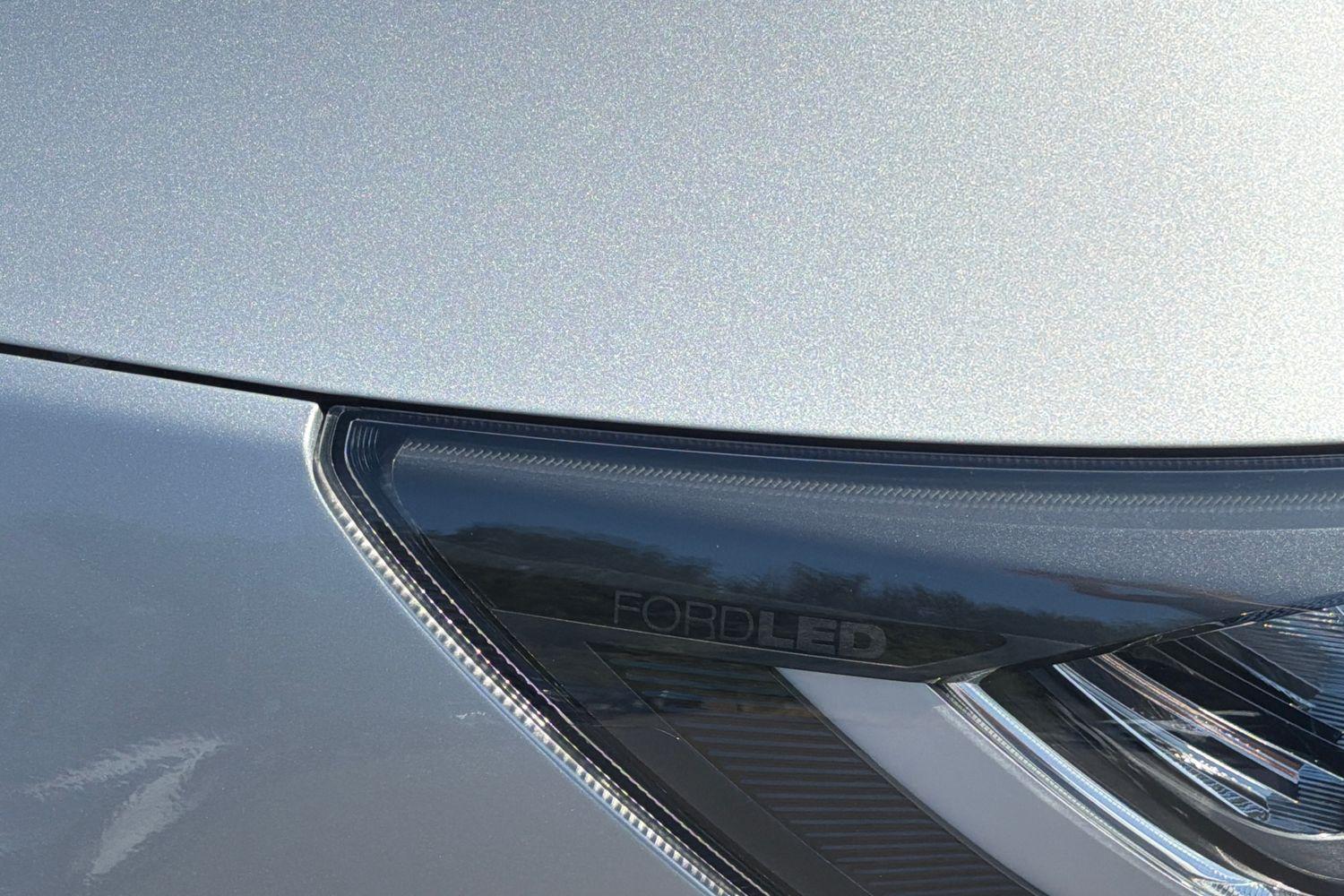 Ford FOCUS Photo 27