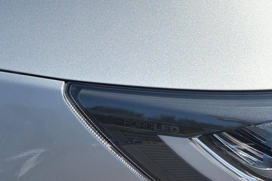 Ford FOCUS Photo autoimg-41cfa5ede66e461af1ed37c1eeddd93cd75757e7.jpg