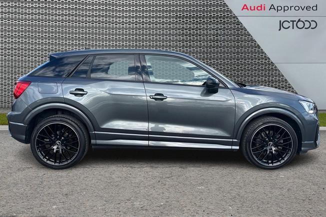 AUDI Q2 Photo 4