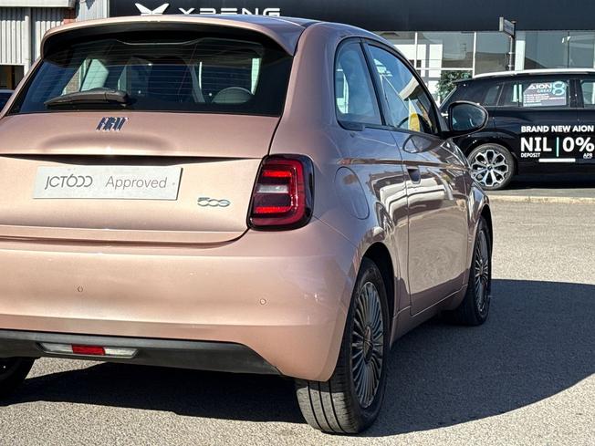 FIAT 500e Photo 40