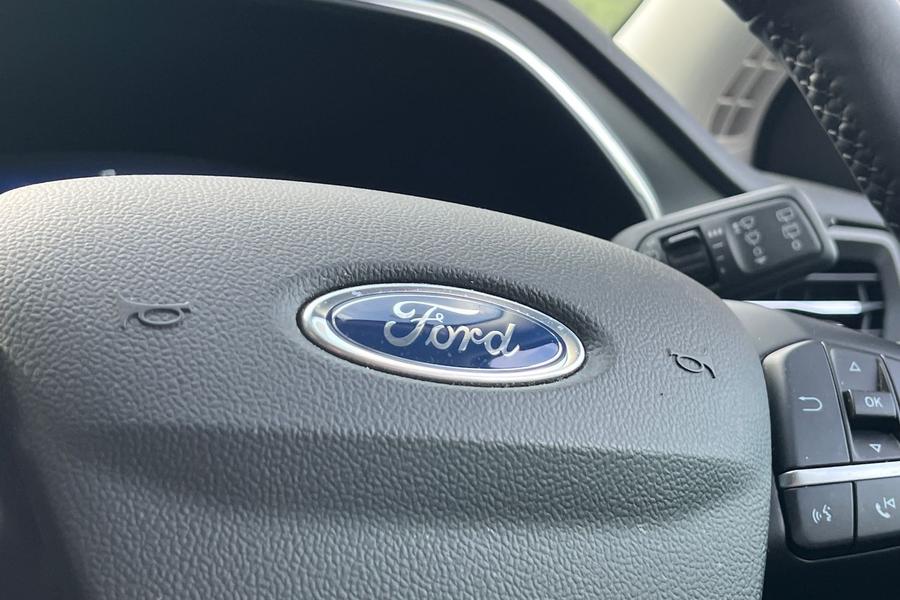 Ford Focus Photo autoimg-41d93aa66ac860d6ad1fb99a5265daf78eda3a0e.jpg