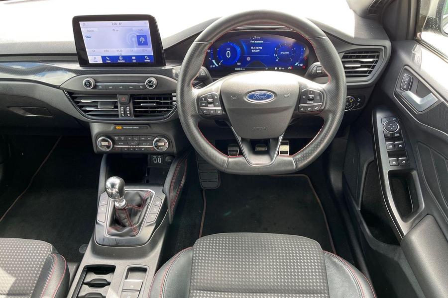 Ford FOCUS Photo autoimg-41da5a1cbe01d6bf2d6883f4ac396cc57939c57d.jpg