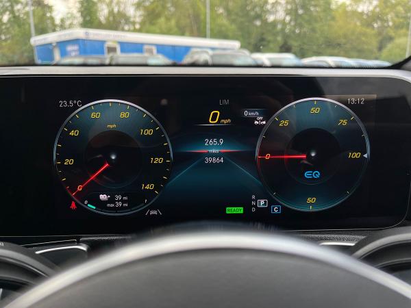 Mercedes-Benz EQB Photo autoimg-41dfb3793ff1fc83d87e4031e241fc55dba701bb.jpg