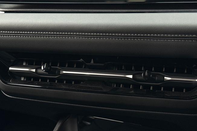 AUDI A6 E-Tron Avant Photo 24
