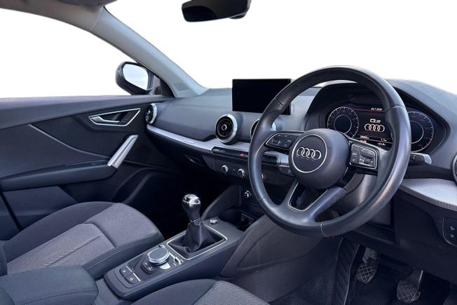 AUDI Q2 Photo 6