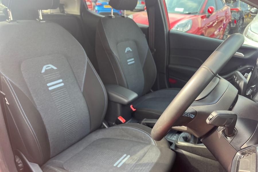 Ford FIESTA Photo autoimg-41e579924795535924b6614146adf8a7b73b0beb.jpg