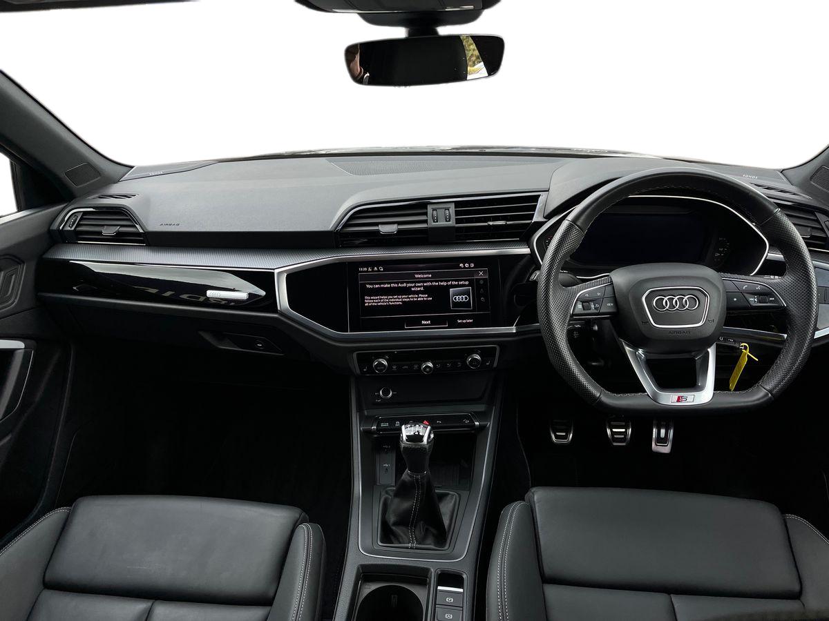 Audi Q3 Photo 8