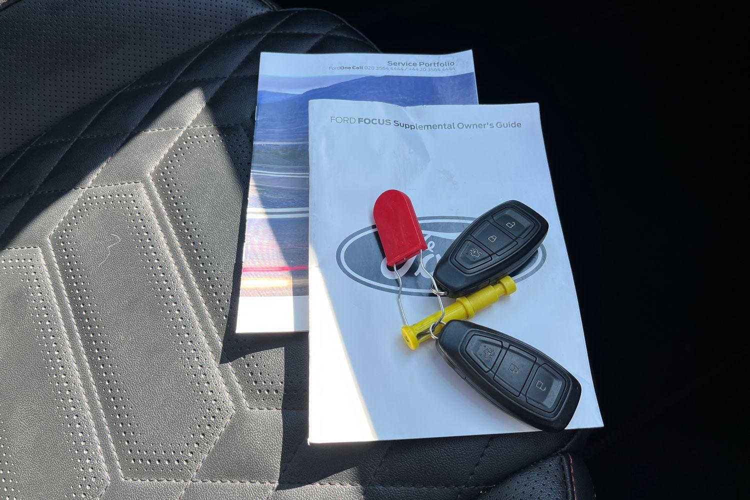 Ford FOCUS Photo 21