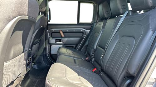 Land Rover Defender Photo autoimg-41e97400cdc4afe9a06456be5683d9e14359a330.jpg