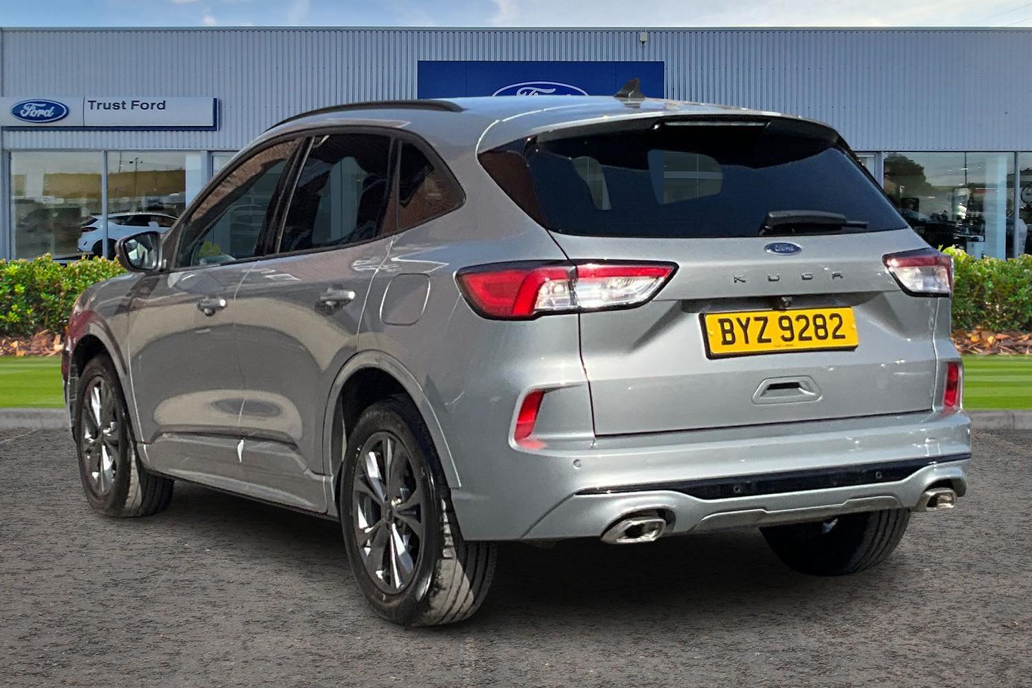 Ford KUGA Photo 1