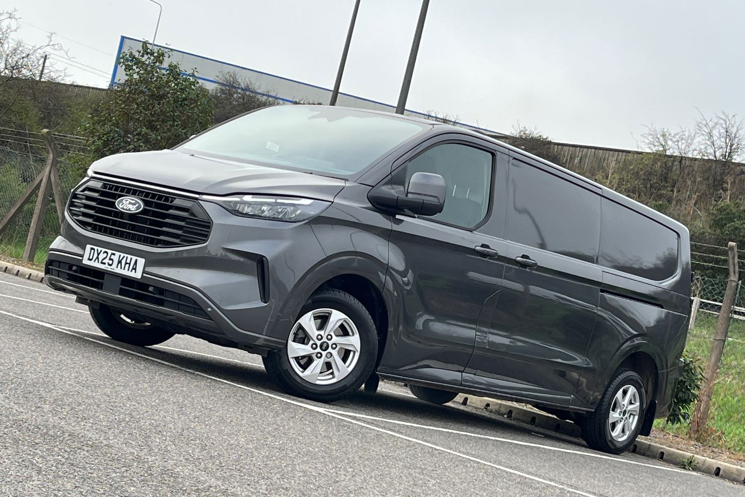 Ford TRANSIT CUSTOM Photo 24