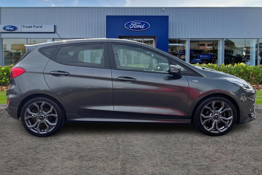 Ford FIESTA Photo autoimg-41fa17c29b21bef368d45a97ce1ed1ccdf6dd411.jpg