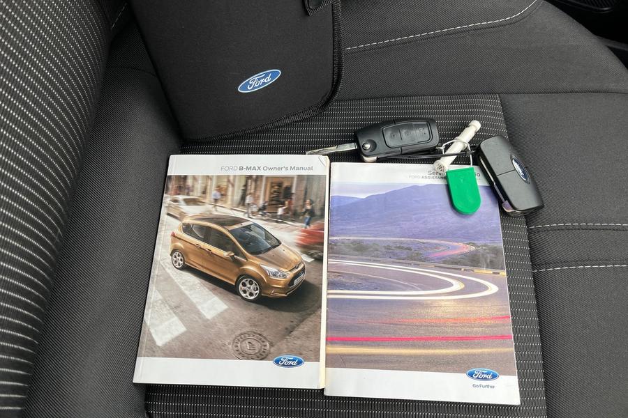 Ford B-MAX Photo autoimg-41fc98245d9a281fc67883a386c58548d50d89d1.jpg