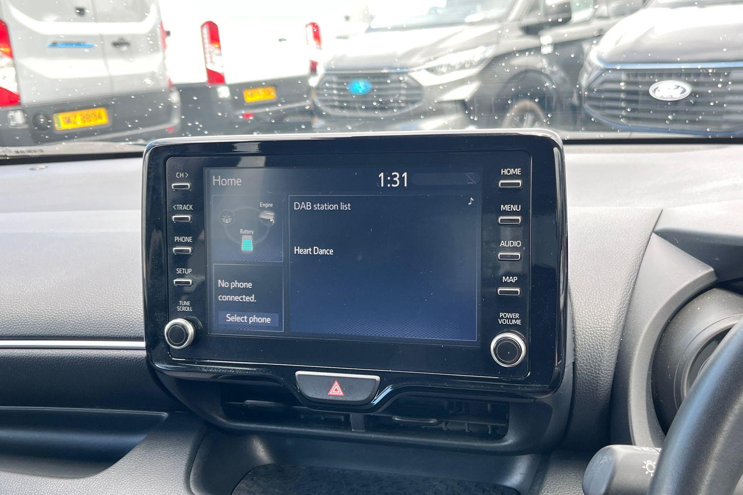 Toyota YARIS Photo 26