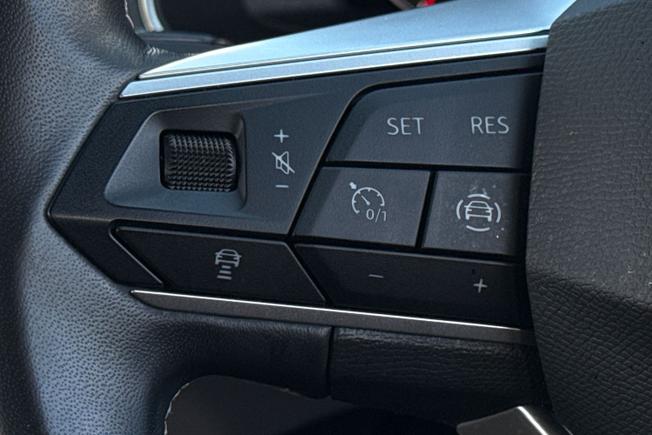 SEAT Ibiza Photo 16