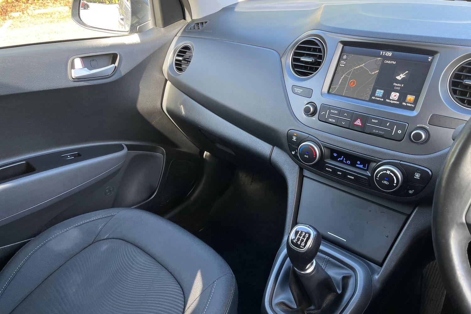 Hyundai i10 Photo 22