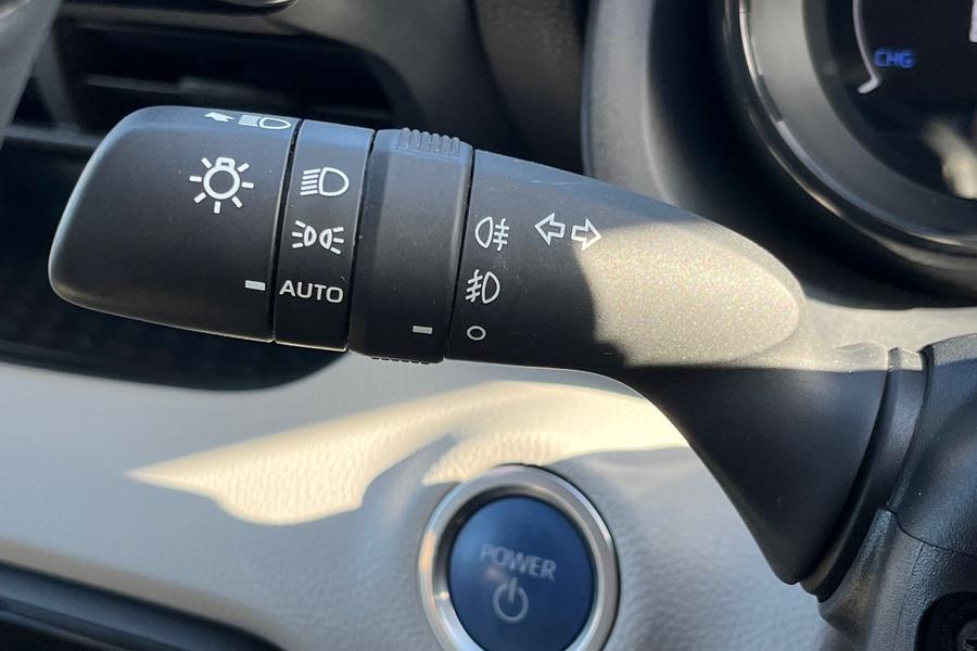 Toyota YARIS Photo autoimg-4212c33e982cd3366ee05436abc43ac49e8e816a.jpg