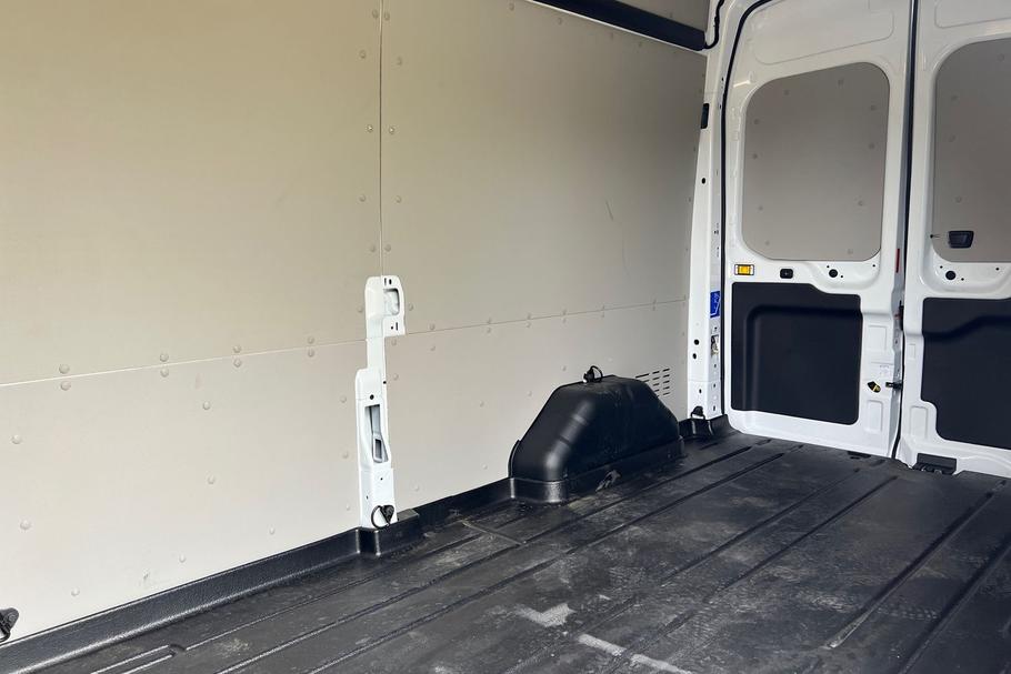 Used Ford TRANSIT WR75CXK 4