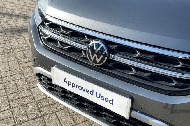 VOLKSWAGEN T-Roc Photo 50