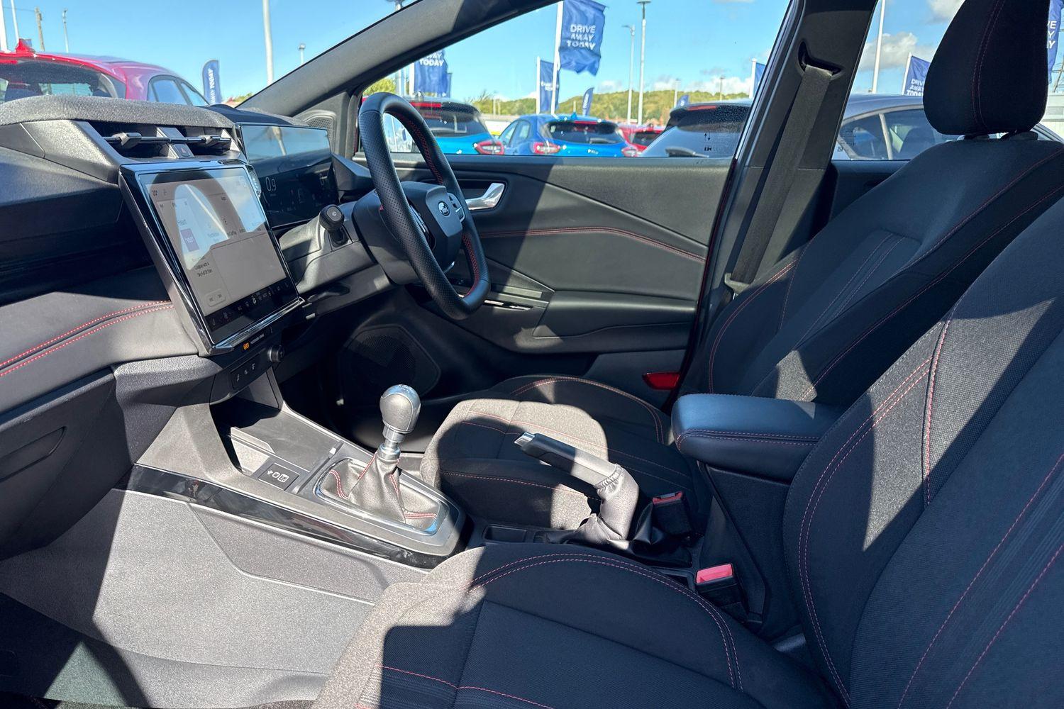 Ford PUMA Photo 18