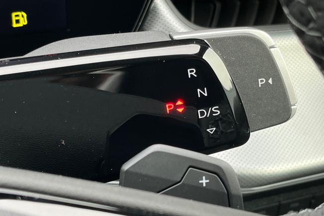 Audi Q3 Photo 32