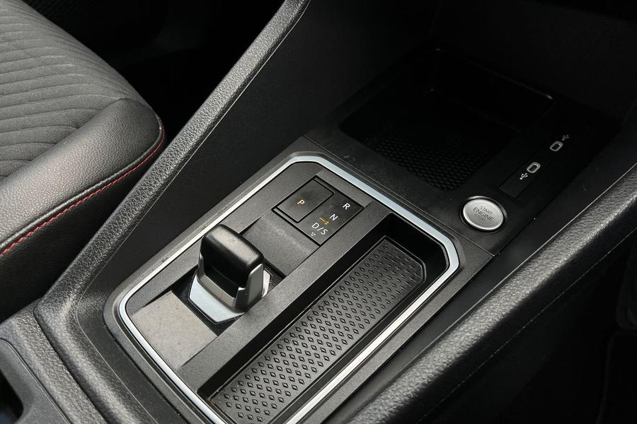 Ford TOURNEO CONNECT Photo autoimg-422c91bf44d9bbf1c275a78d39a34ea708bfef7c.jpg