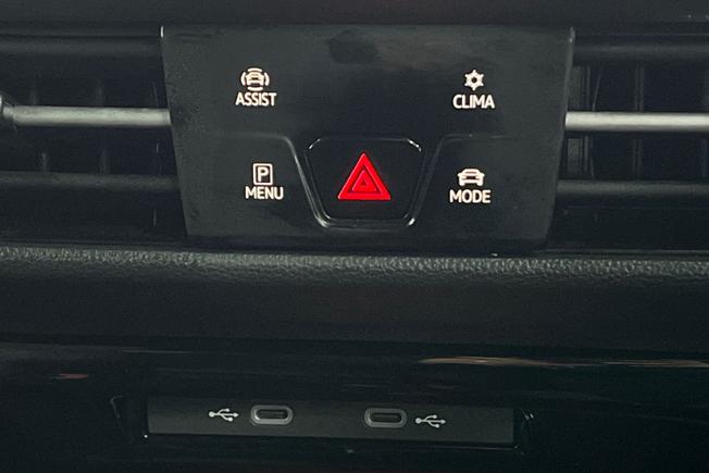 VOLKSWAGEN Golf Photo 24