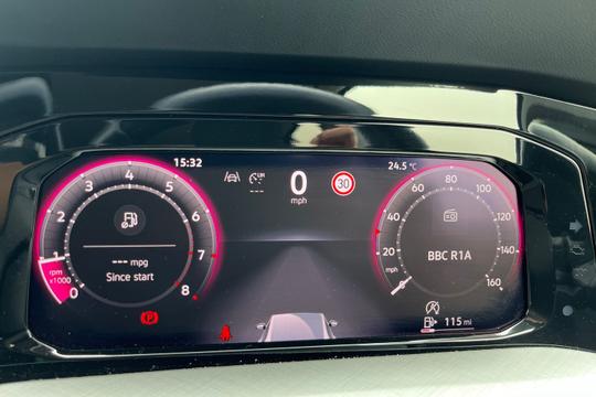 Volkswagen Golf Photo autoimg-422e079a4b44b16a8647636c6a57b9c68c319384.jpg
