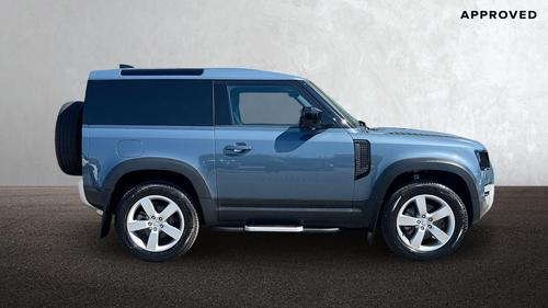 Land Rover Defender Photo autoimg-42352dced80d95271b210f2be09df47eec4881dc.jpg