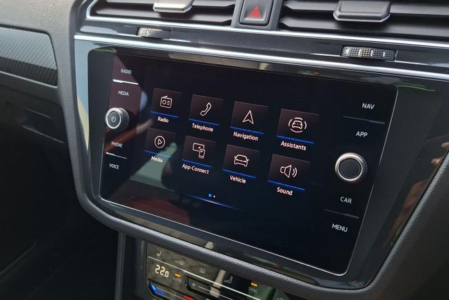 VOLKSWAGEN Tiguan Photo 13
