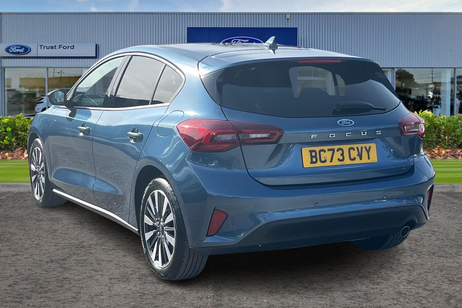 Ford FOCUS Photo 1